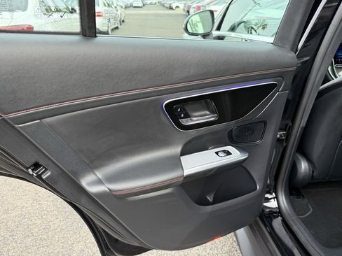 Used 2025 Mercedes-Benz GLC 43 AMG 4MATIC image 24