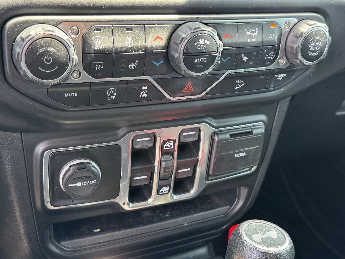 Used 2020 Jeep Wrangler Unlimited Sport AWD/4WD image 31
