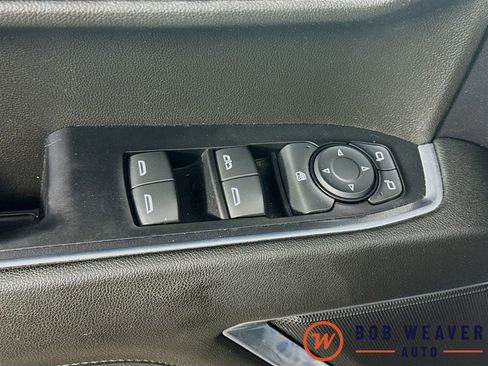 Used 2022 Chevrolet Silverado 1500 LT AWD/4WD image 21