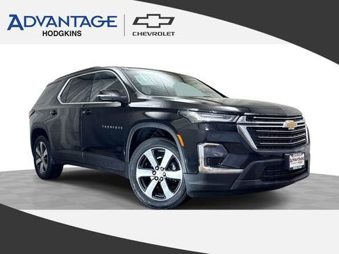 Used 2023 Chevrolet Traverse LT w/ LT Premium Package AWD/4WD image 1