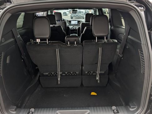 New 2026 Chrysler Pacifica Select AWD/4WD image 7