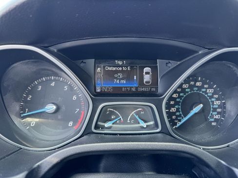 Used 2012 Ford Focus Titanium FWD image 26