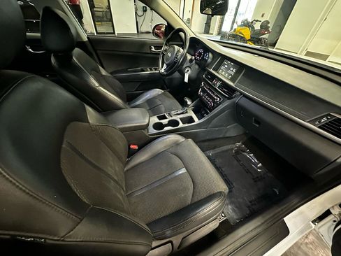 Used 2018 Kia Optima S w/ Panoramic Sunroof Package FWD image 16