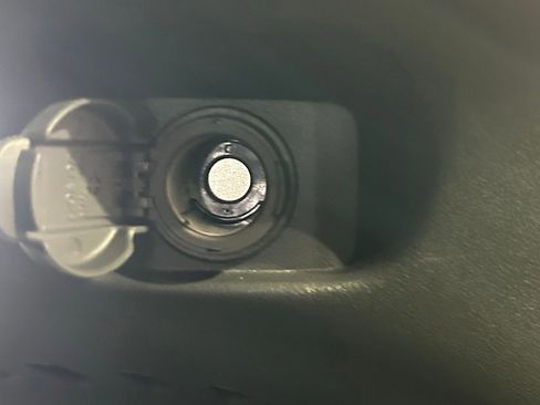 Used 2024 Honda HR-V LX image 28