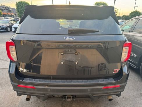 Used 2020 Ford Explorer ST w/ Premium Technology Package AWD/4WD image 5