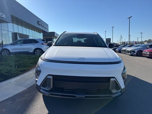 New 2026 Hyundai Kona SEL Premium image 2