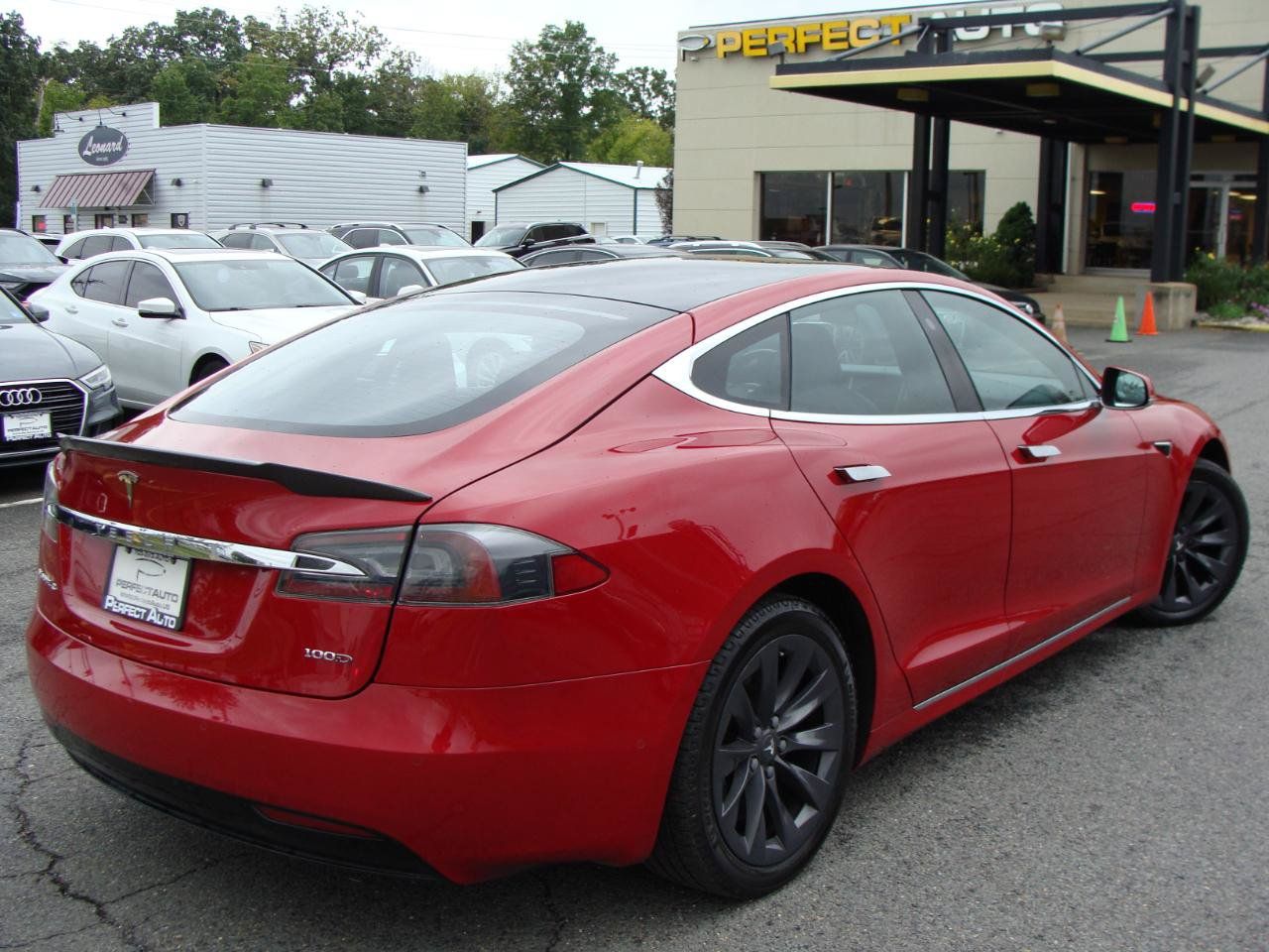 Used 2018 Tesla Model S 75D AWD/4WD image 6