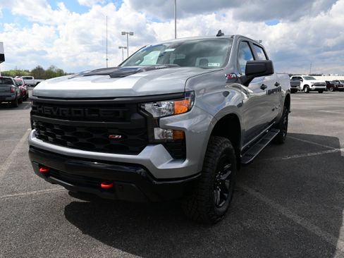 New 2026 Chevrolet Silverado 1500 Custom Trail Boss AWD/4WD image 4