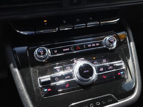 Used 2022 Lincoln Corsair FWD image 22