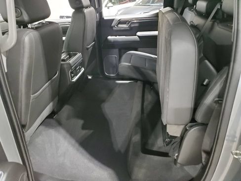 Used 2023 Chevrolet Silverado 1500 LTZ AWD/4WD image 22