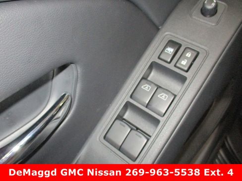 New 2026 Nissan Frontier SV w/ SV Convenience Package image 13