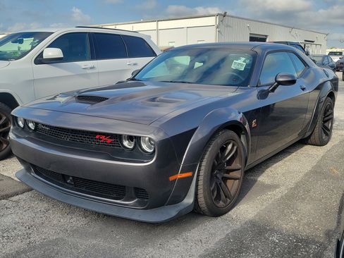 Used 2021 Dodge Challenger R/T Scat Pack RWD image 3