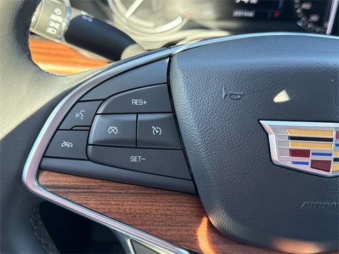 Used 2025 Cadillac XT5 Premium Luxury image 16