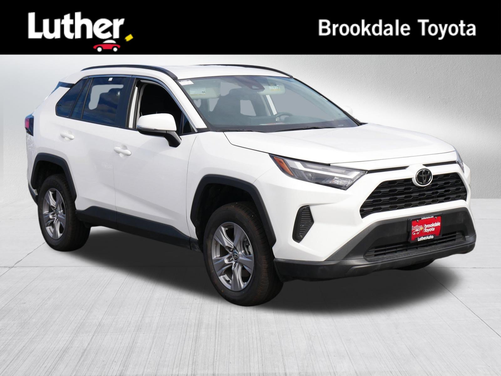 Certified 2025 Toyota RAV4 XLE AWD/4WD image 1