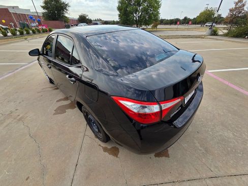 Used 2016 Toyota Corolla LE FWD image 5