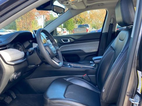 Used 2022 Jeep Compass Latitude w/ Sun and Sound Group image 15