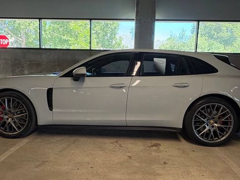 Used 2023 Porsche Panamera 4S AWD/4WD image 2