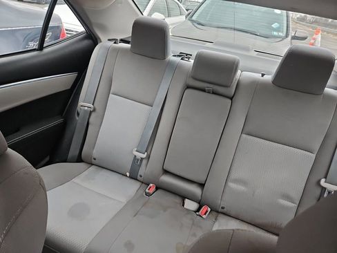 Used 2016 Toyota Corolla LE FWD image 8