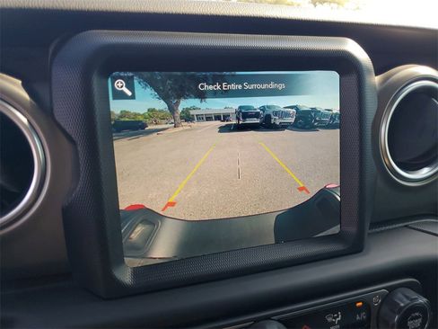 Used 2020 Jeep Gladiator Rubicon image 29