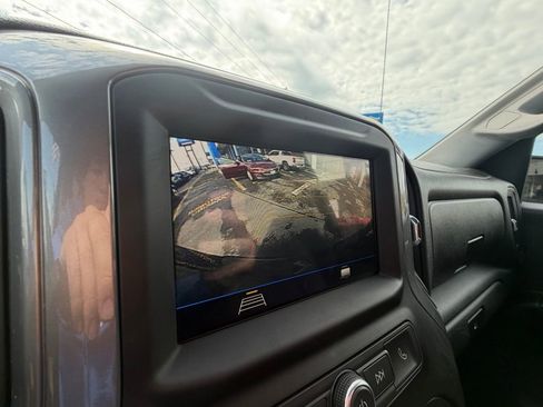 Used 2019 Chevrolet Silverado 1500 Custom Trail Boss w/ Custom Convenience Package image 22