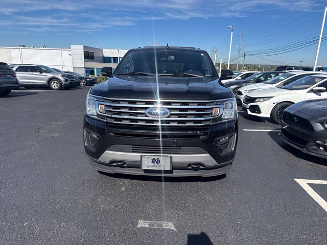 Used 2020 Ford Expedition Max XLT w/ Equipment Group 202A AWD/4WD image 2