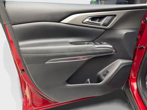 Used 2024 Chevrolet Traverse LT w/ Trailering Package image 33