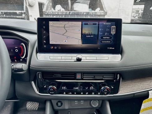 New 2026 Nissan Rogue Platinum AWD/4WD image 13