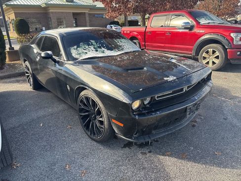 Used 2015 Dodge Challenger SXT w/ Super Sport Group (SS/T) image 10
