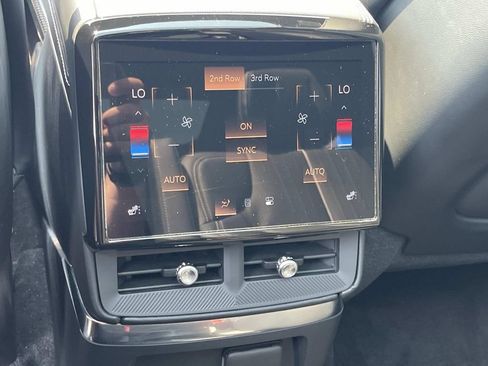 Certified 2026 Cadillac Vistiq Sport w/ LPO, Floor Liner Package AWD/4WD image 18