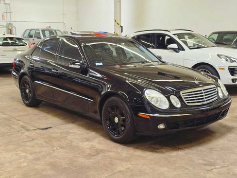 Used 2006 Mercedes-Benz E 350 4MATIC Sedan image 1
