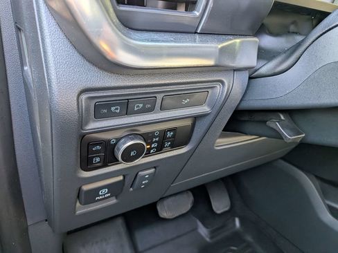 Used 2023 Ford F150 Lariat w/ Trailer Tow Package AWD/4WD image 12