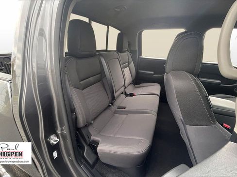 Used 2024 Nissan Frontier SV w/ SV Convenience Package image 27