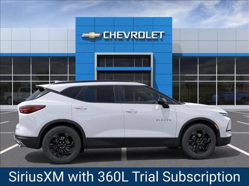 New 2026 Chevrolet Blazer LT w/ Convenience Package FWD image 5