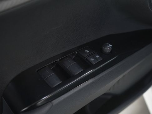 Used 2025 Toyota Camry SE image 20