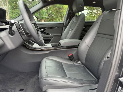 Used 2024 Land Rover Range Rover Evoque S image 32