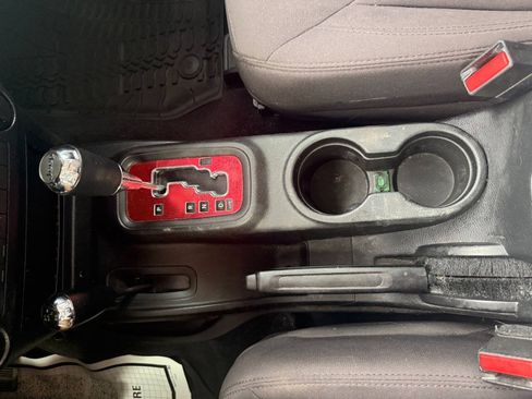 Used 2014 Jeep Wrangler Sport AWD/4WD image 43