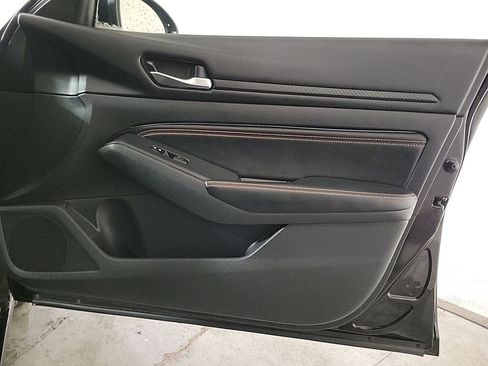 Used 2022 Nissan Altima 2.5 SR image 24