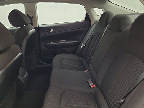 Used 2019 Kia Optima LX FWD image 18