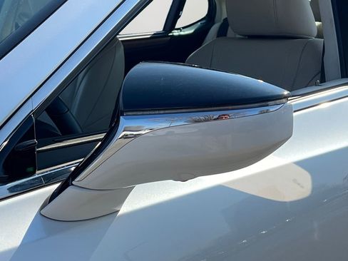 Used 2024 Lexus ES 350 Ultra Luxury w/ Accessory Package (Z2) image 27