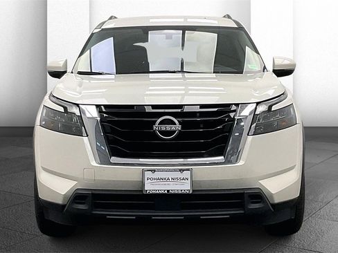Certified 2024 Nissan Pathfinder SV image 2