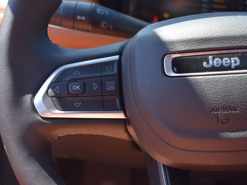 Used 2025 Jeep Compass Limited w/ Elite Group image 15