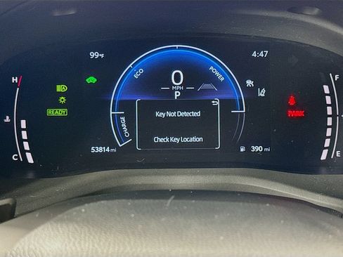 Used 2025 Toyota Camry SE FWD image 20