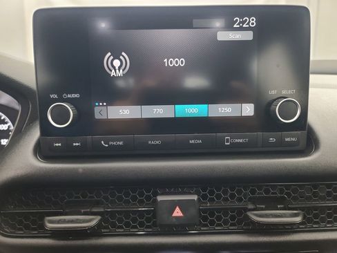 Used 2023 Honda HR-V LX image 12