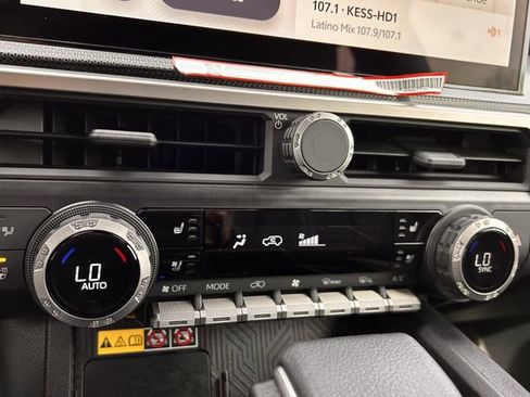 Certified 2025 Toyota 4Runner Limited image 20