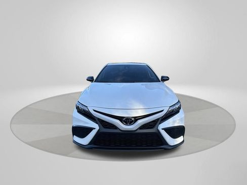 Used 2024 Toyota Camry SE w/ Convenience Package image 2