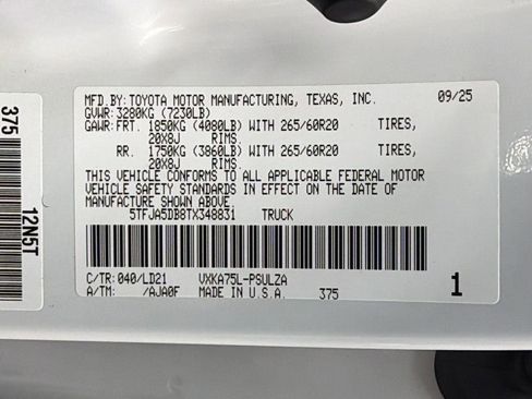 Used 2026 Toyota Tundra Limited AWD/4WD image 39