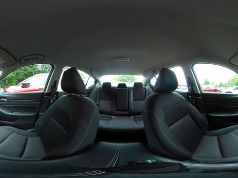 Used 2025 Nissan Altima 2.5 SV FWD image 42