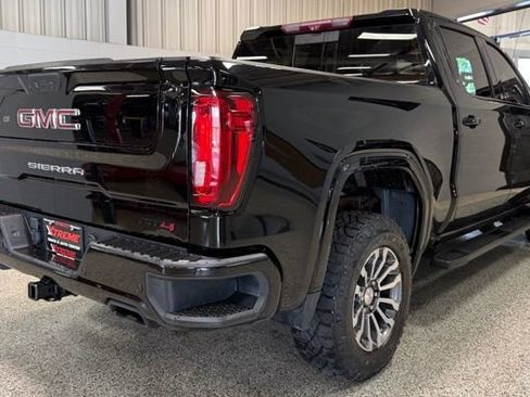 Used 2020 GMC Sierra 1500 AT4 w/ AT4 Premium Package AWD/4WD image 6