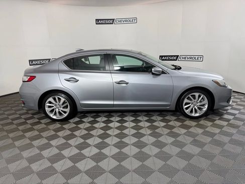 Used 2017 Acura ILX Premium Package image 7