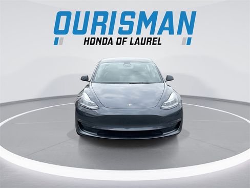 Used 2022 Tesla Model 3 Performance image 3